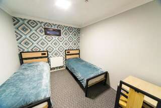Хостелы Hostel 211A Алматы Двухместный номер с 1 кроватью или 2 отдельными кроватями-2